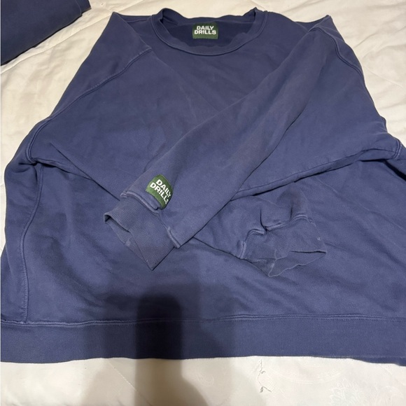 Daily Drills Navy Set (Sweatshirt and Sweatpants) - Picture 4 of 6